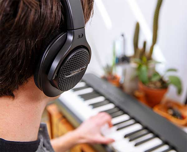 dan-piano-dien-roland-fp30x-02 dan-piano-dien-roland-fp30x