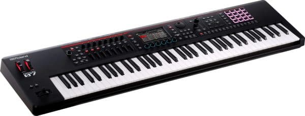 roland fantom 07 dan synthesizer