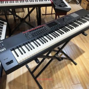 roland fantom 08 dan synthesizer 1