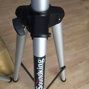 soundking db088s chan loa mau bac