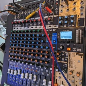tascam model 16 ban mixer 2