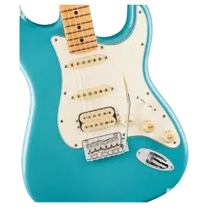 0140542518PlayerIIStratocaster HSS MapleFingerboard AquatoneBlue 04 800x