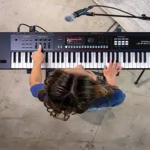 ROLAND JUNO-D6 Đàn phím điện tử ban nhạc roland juno d6 dan phim dien tu ban nhac 1 600x450.png