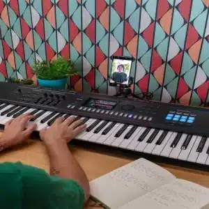 ROLAND JUNO-D6 Đàn phím điện tử ban nhạc roland juno d6 dan phim dien tu ban nhac 600x450.png