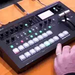 Roland Thiết bị trộn hình ảnh và tạo hiệu ứng 4 đường vào SD V-60HD roland v 60hd thiet bi tron hinh anh 2 600x338.jpg (1)