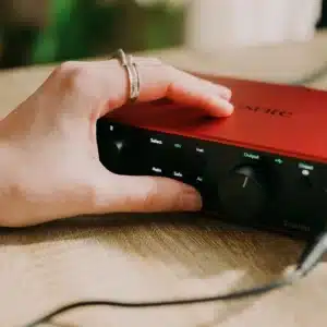focusrite scarlett 2i2 4th gen 2