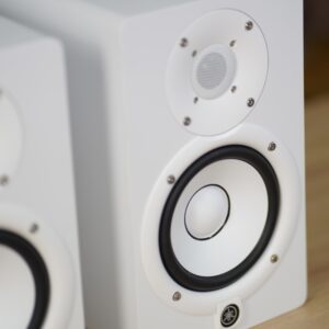 Loa Kiểm Âm Yamaha HS5 White loa kiem am yamaha hs5 white 3