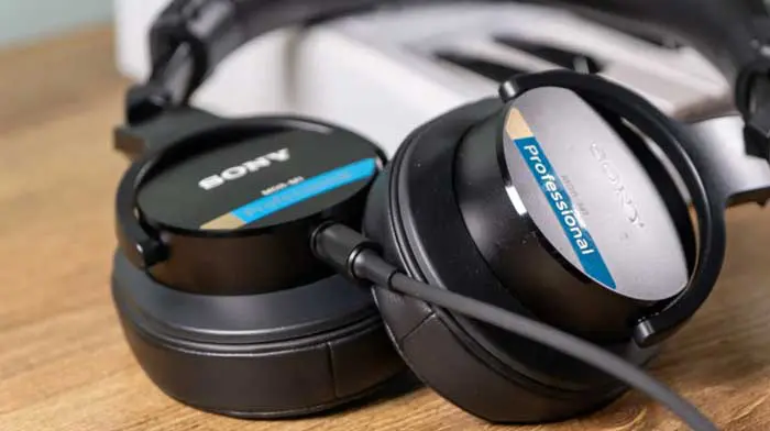 tai nghe kiem am sony mdr m1 1 tai nghe kiem am sony mdr m1 1