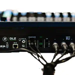 mixer podcast mackie dlz creator xs 1
